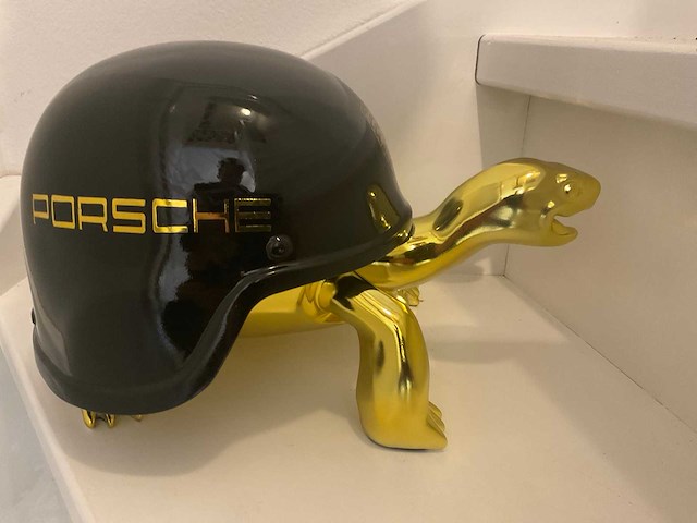 Porsche turtle sculptuur - afbeelding 2 van  5
