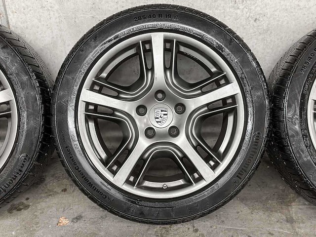 Porsche wielen set (winterbanden) r19 continental - afbeelding 10 van  14