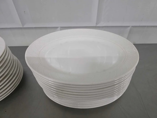 Porseleinen bord (73x) - afbeelding 5 van  8