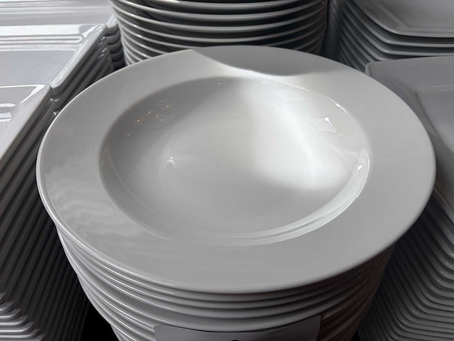 Porseleinen bord (84x) - afbeelding 2 van  4