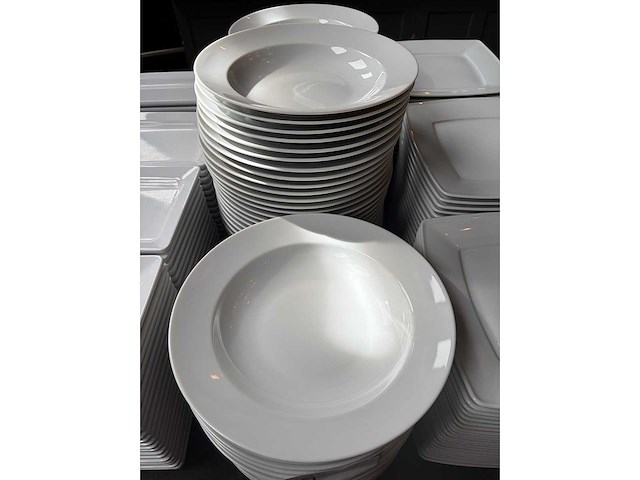 Porseleinen bord (84x) - afbeelding 4 van  4