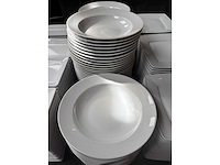 Porseleinen bord (84x) - afbeelding 4 van  4