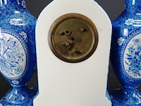 Porseleinen klokkenstel - afbeelding 4 van  5