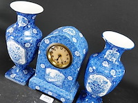 Porseleinen klokkenstel - afbeelding 2 van  5