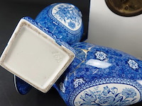 Porseleinen klokkenstel - afbeelding 5 van  5