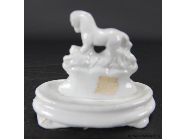 Porseleinen paard - afbeelding 2 van  5