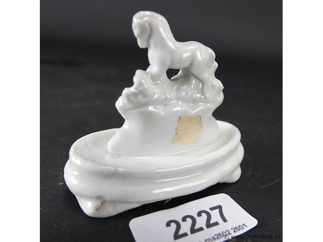 Porseleinen paard - afbeelding 1 van  5