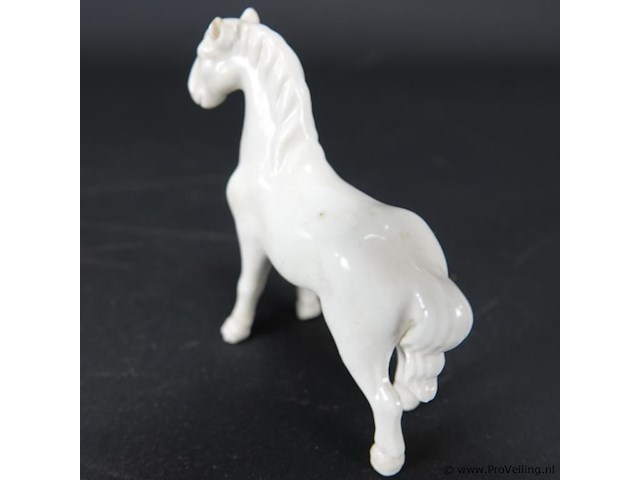 Porseleinen paard - afbeelding 3 van  5