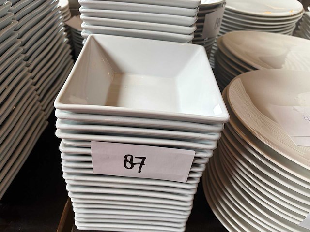 Porseleinen schaal (46x) - afbeelding 1 van  2