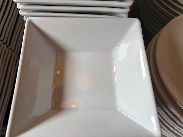 Porseleinen schaal (46x) - afbeelding 2 van  2