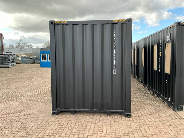 Portable home met 2 woonruimtes / 40 ft high cube - 12 meter containerwoning - afbeelding 26 van  28