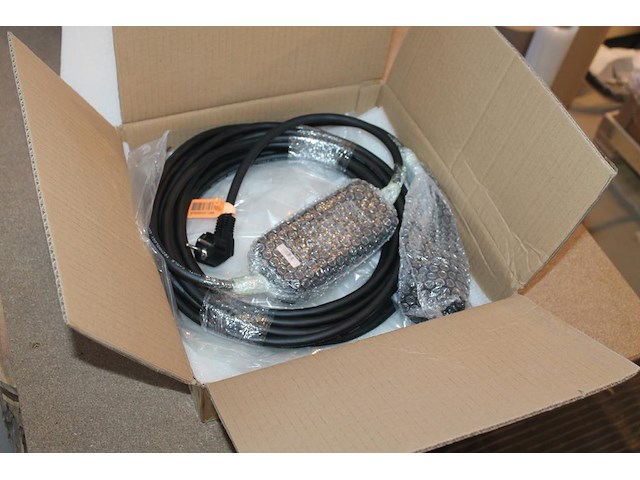 Portable laadkabel 10 meter. schuco (230v) naar type2. - afbeelding 1 van  2