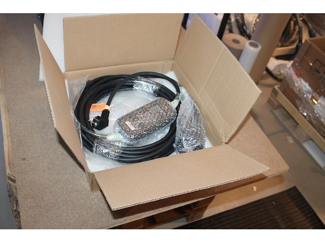 Portable laadkabel 10 meter. schuco (230v) naar type2. - afbeelding 1 van  2