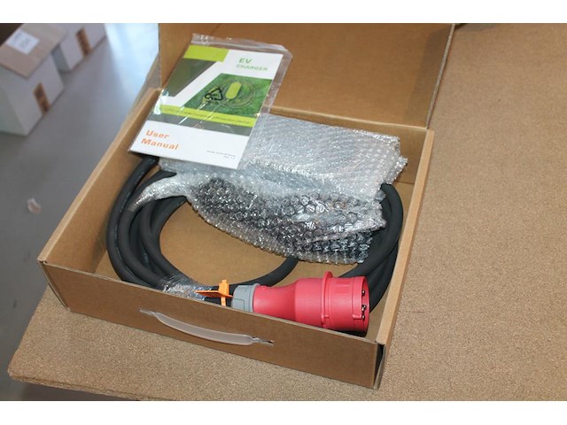 Portable laadkabel 7 meter. cee16 rood naar type2. - afbeelding 1 van  2