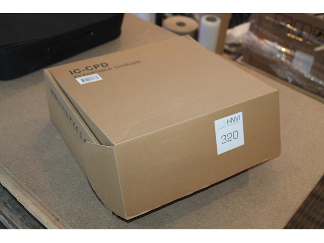 Portable laadkabel 7 meter. cee32 rood naar type2. 22kw. - afbeelding 1 van  3