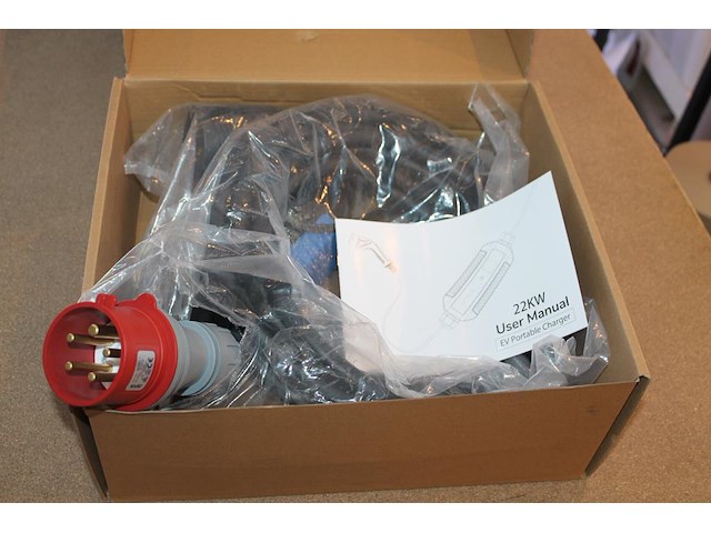 Portable laadkabel 7 meter. cee32 rood naar type2. 22kw. - afbeelding 2 van  3