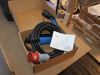 Portable laadkabel 7 meter. cee32 rood naar type2. 22kw. - afbeelding 1 van  2