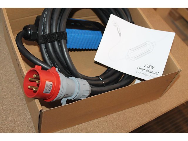 Portable laadkabel 7 meter. cee32 rood naar type2. 22kw. - afbeelding 2 van  2