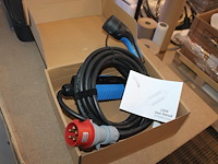 Portable laadkabel 7 meter. cee32 rood naar type2. 22kw. - afbeelding 1 van  2