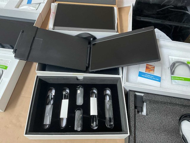 Portable monitor (11x) - afbeelding 9 van  23