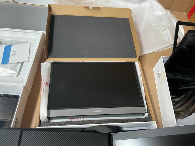 Portable monitor (11x) - afbeelding 10 van  23
