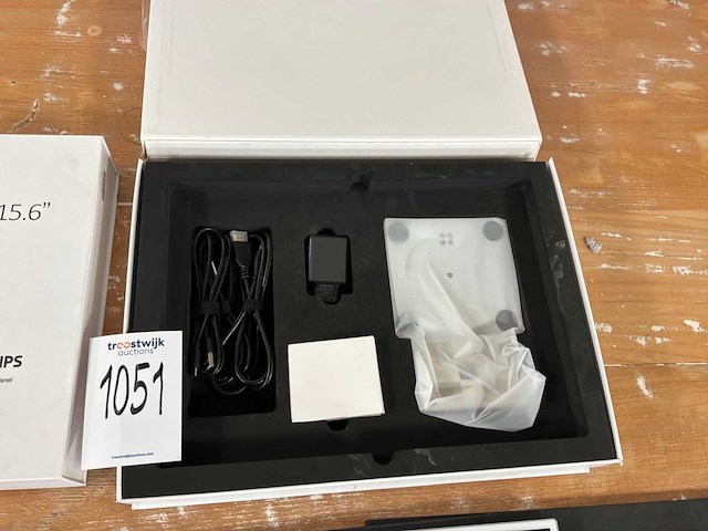Portable monitor 15.6” (2x) - afbeelding 5 van  6