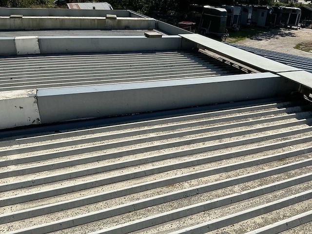 Portakabin - metalen 4-delige geschakelde woonunit - afbeelding 4 van  102