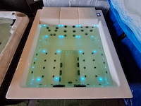 Portcril 5 persoons jacuzzi en buitenspa - afbeelding 12 van  19