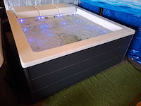 Portcril 5 persoons jacuzzi en buitenspa - afbeelding 8 van  19