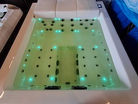 Portcril 5 persoons jacuzzi en buitenspa - afbeelding 4 van  19