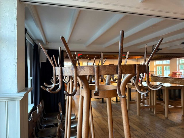 Portemanteau - afbeelding 3 van  3