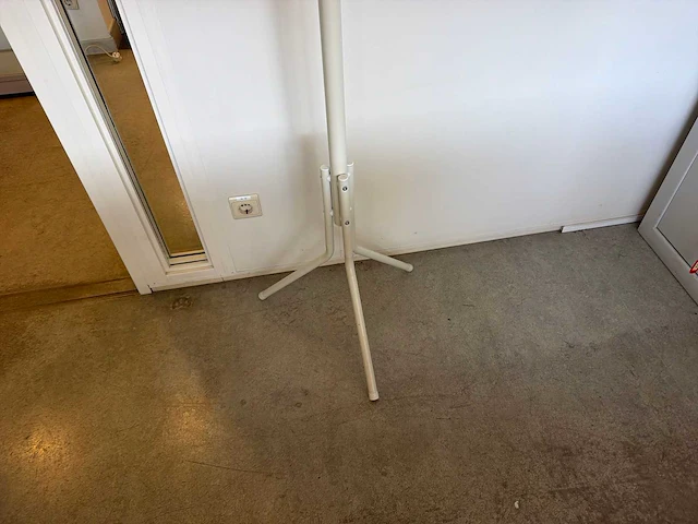 Portemanteau - afbeelding 3 van  3