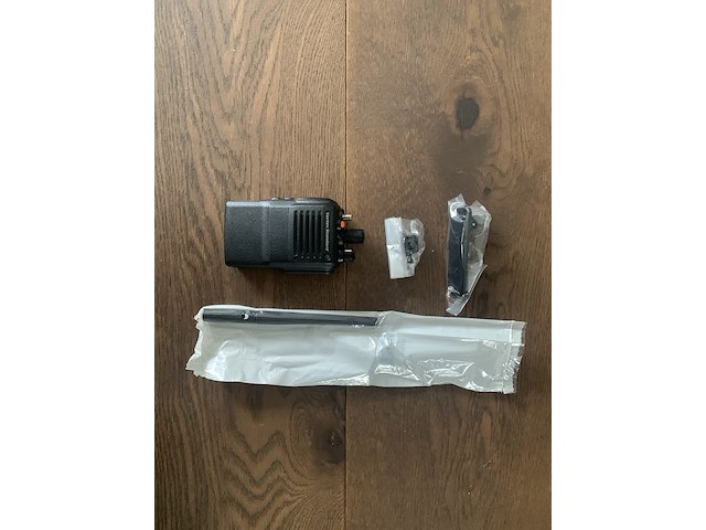 Portofoon - 16 kanaals, vertex, standard vx-821, zwart, 2026 - afbeelding 3 van  5