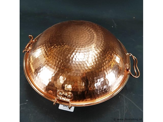 Portugese handgehamerd koperen cataplana pan - afbeelding 2 van  5