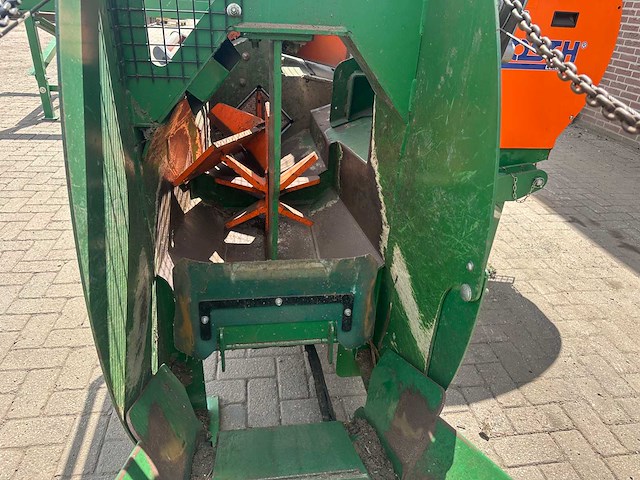 Posch - 2015 - spaltfix s-360 - zaag-kloofmachine - afbeelding 7 van  8