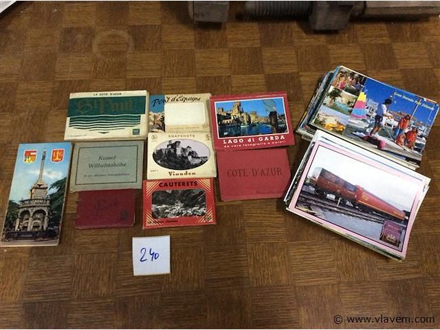 Postkaarten + - afbeelding 1 van  2