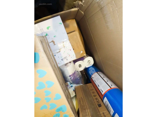 Postpakketten, retouren & overstock - 132 kg - afbeelding 2 van  17
