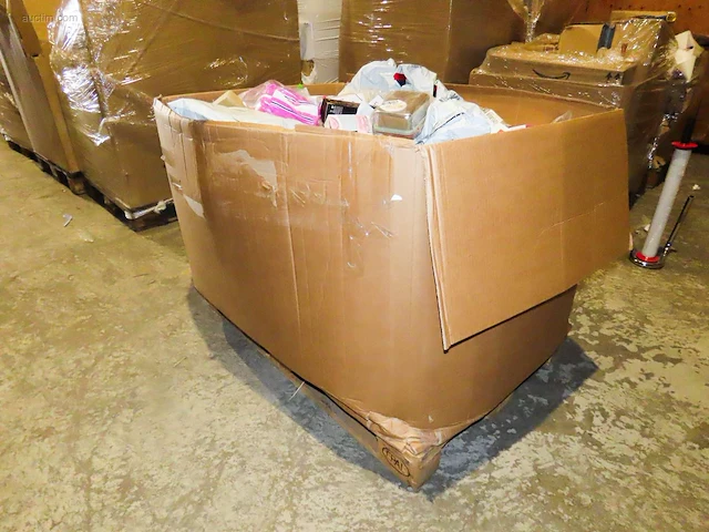 Postpakketten, retouren & overstock - 133 kg - afbeelding 17 van  24
