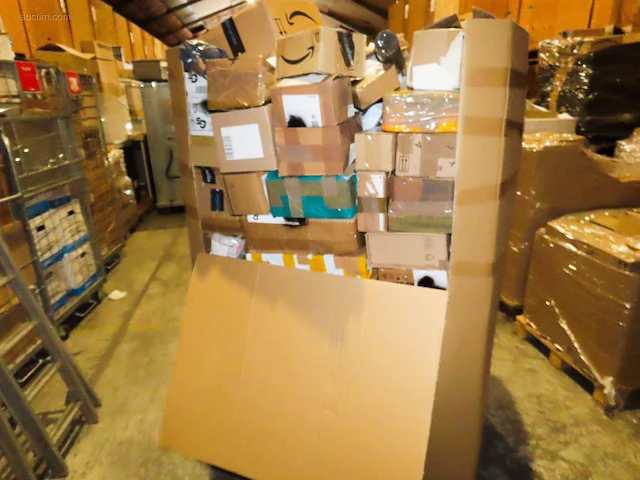 Postpakketten, retouren & overstock - 231 kg - afbeelding 5 van  12
