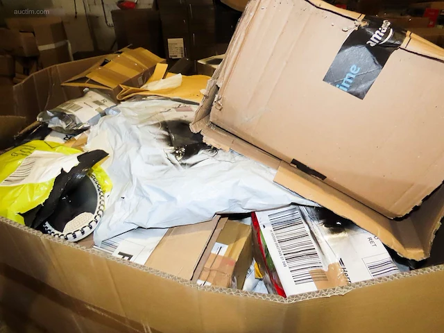 Postpakketten, retouren & overstock - 231 kg - afbeelding 10 van  12