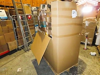 Postpakketten, retouren & overstock - 231 kg - afbeelding 12 van  12