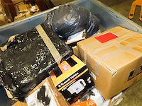Postpakketten, retouren & overstock - 270 kg - afbeelding 8 van  20