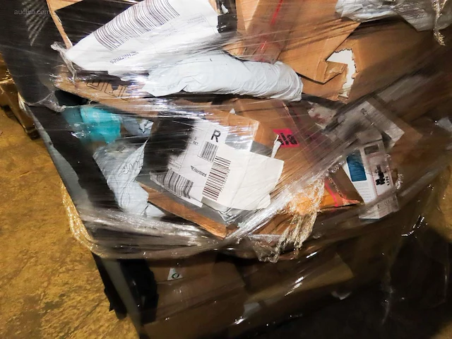Postpakketten, retouren & overstock - 270 kg - afbeelding 18 van  20