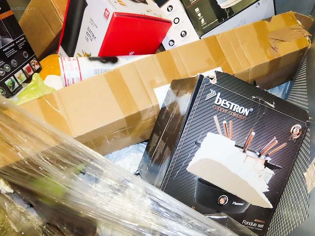 Postpakketten, retouren & overstock - 289 kg - afbeelding 5 van  23