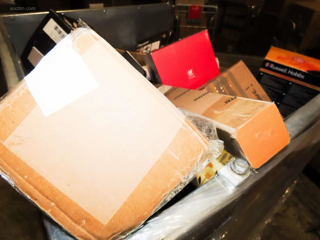 Postpakketten, retouren & overstock - 289 kg - afbeelding 8 van  23