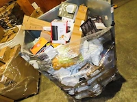 Postpakketten, retouren & overstock - 289 kg - afbeelding 14 van  23