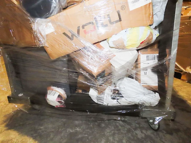 Postpakketten, retouren & overstock - 294 kg - afbeelding 3 van  25