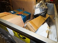 Postpakketten, retouren & overstock - 294 kg - afbeelding 6 van  25