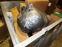 Postpakketten, retouren & overstock - 294 kg - afbeelding 8 van  25