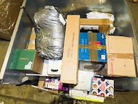 Postpakketten, retouren & overstock - 294 kg - afbeelding 16 van  25